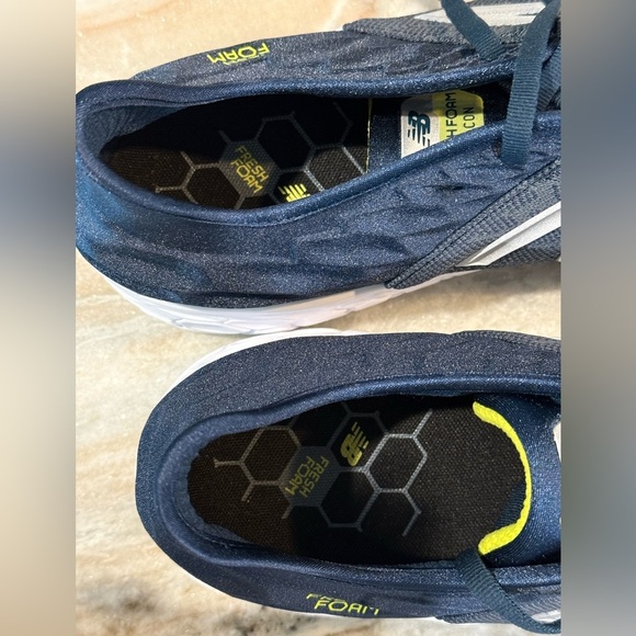 Men’s NEW BALANCE Fresh Foam Beacon 2 v2 running shoes- Size 14. - Picture 8 of 12